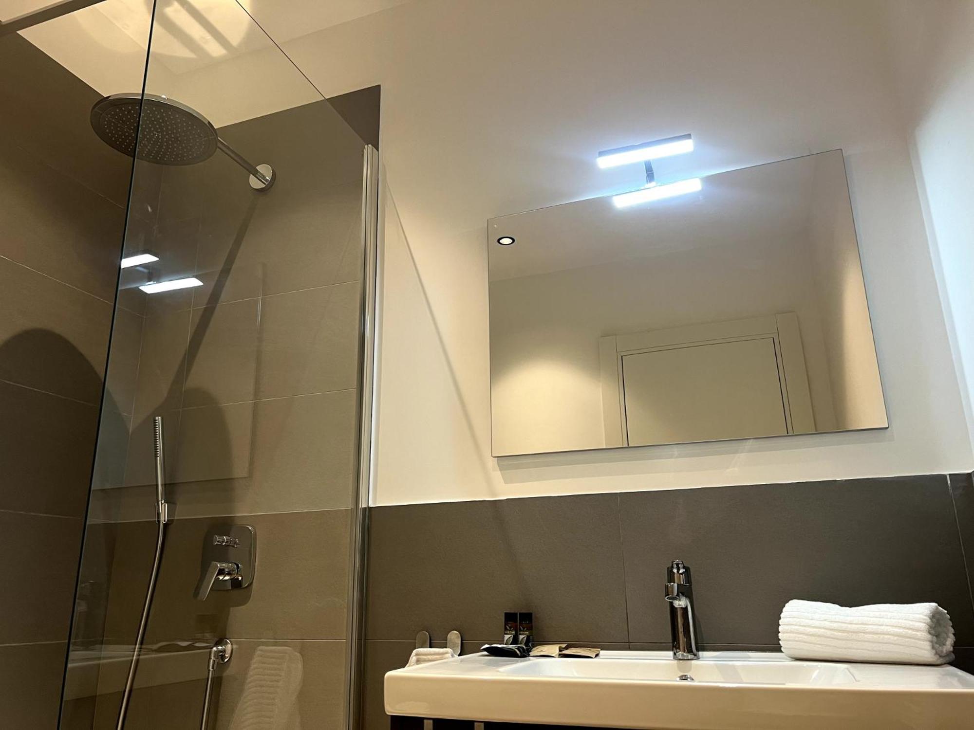 Near Vatican, Irnerio 47 Guest House Rom Zimmer foto
